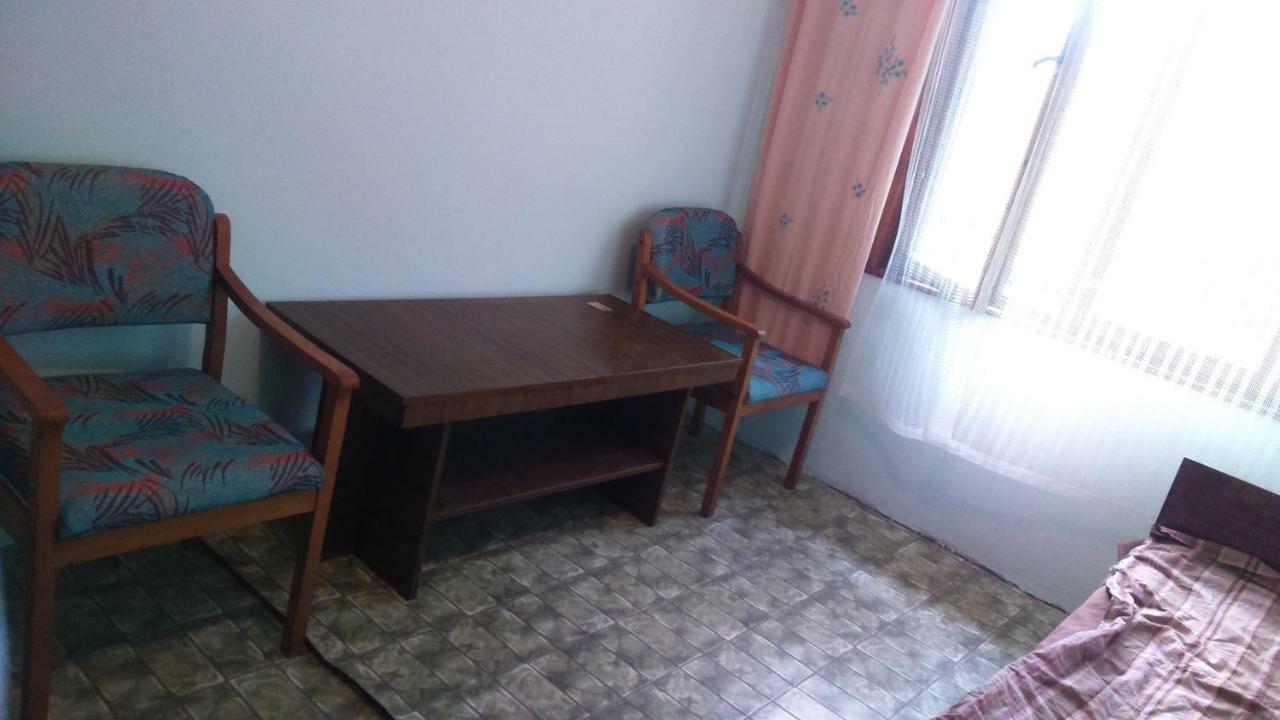 вилна зона Златни пясъци, спирка Ален мак Варна Екстериор снимка